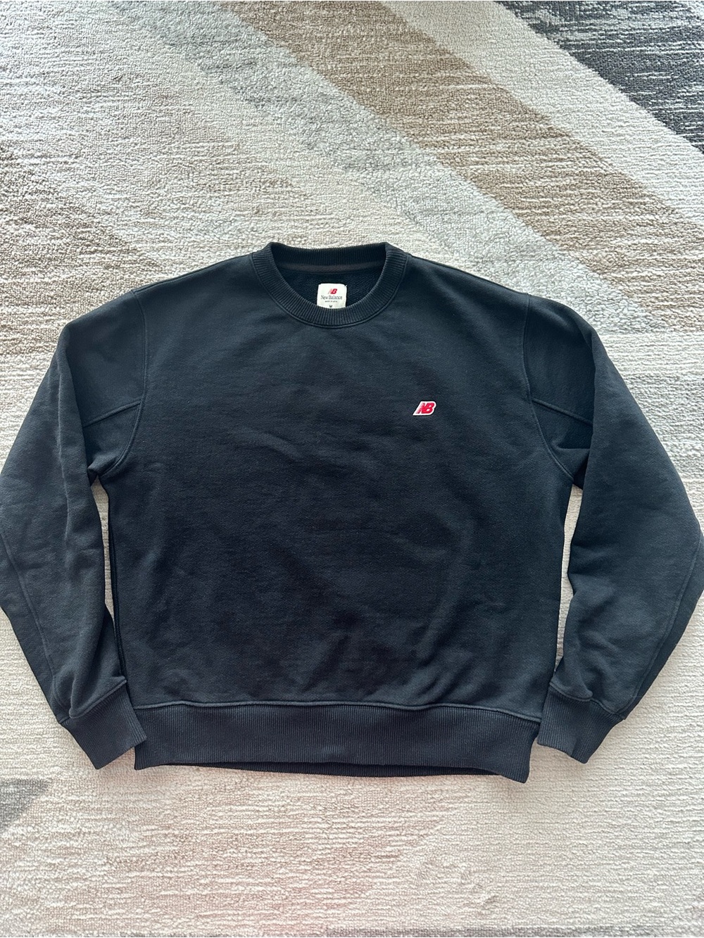 New Balance Made in USA Core Crewneck Heavyweight Sweatshirt in Black Size M